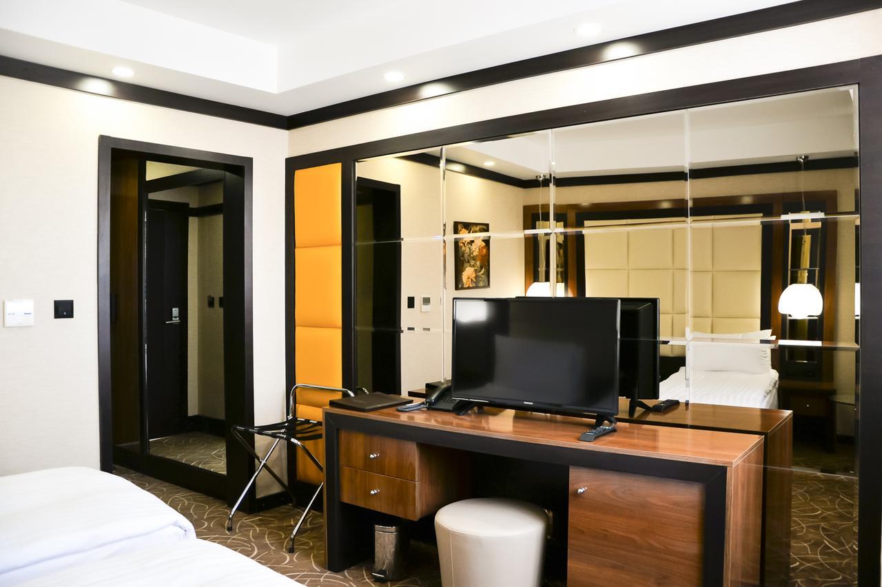 Cartoon Hotel Razgrad